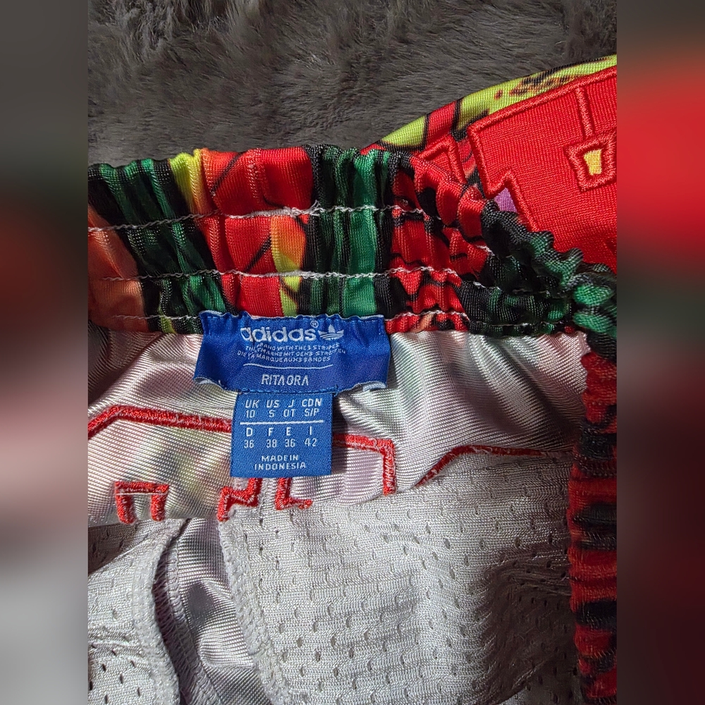 Adidas Originals Rita Ora Dragon Print 3 Piece Set Size Small - Picture 7 of 16